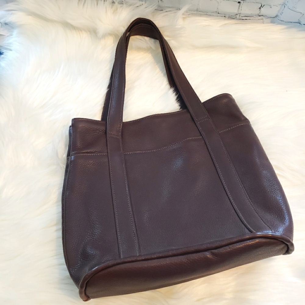Orvis Pebble Leather Purse
